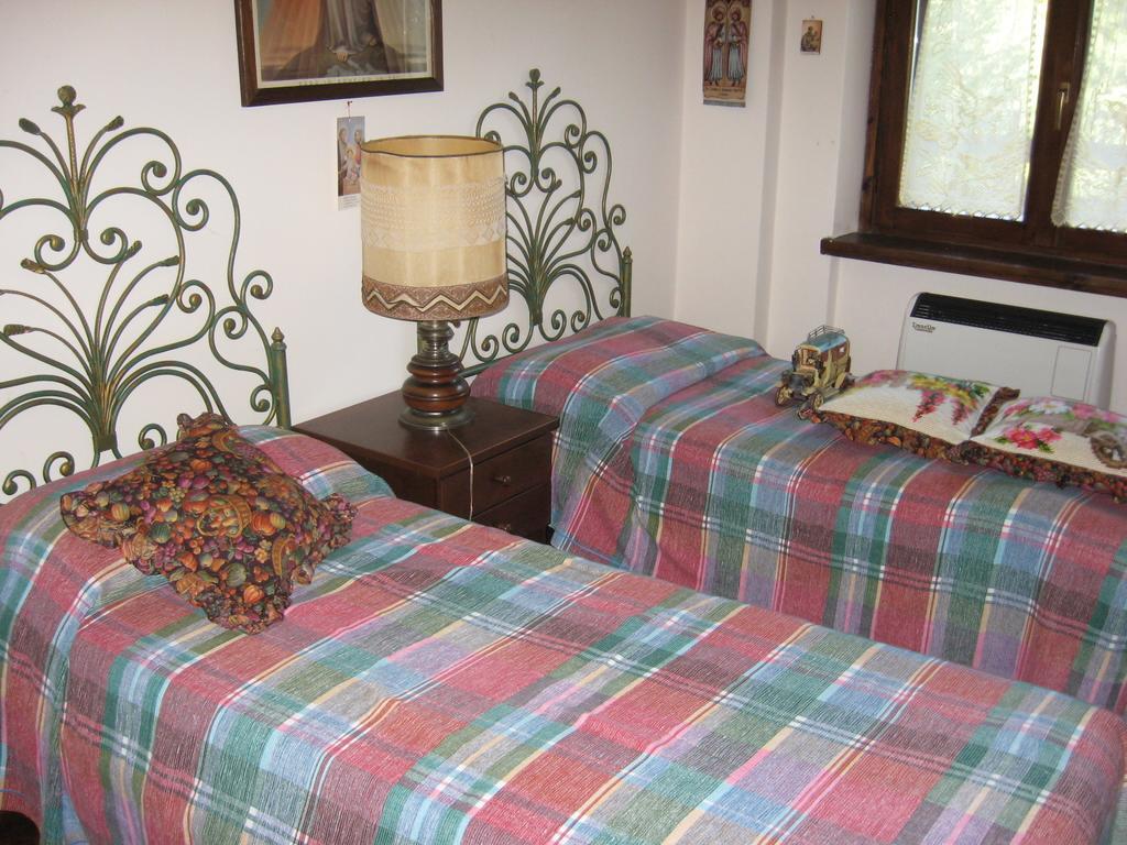 Le Tre Rose Montagna Apartment Camigliatello Silano Bilik gambar
