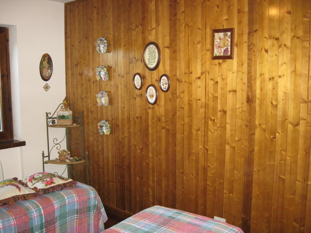 Le Tre Rose Montagna Apartment Camigliatello Silano Bilik gambar
