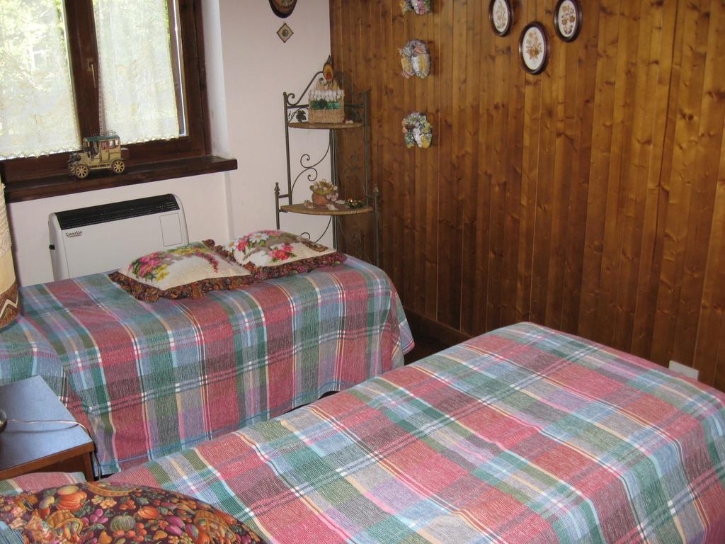 Le Tre Rose Montagna Apartment Camigliatello Silano Bilik gambar