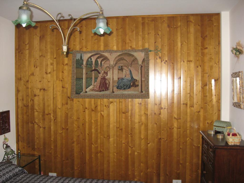 Le Tre Rose Montagna Apartment Camigliatello Silano Bilik gambar